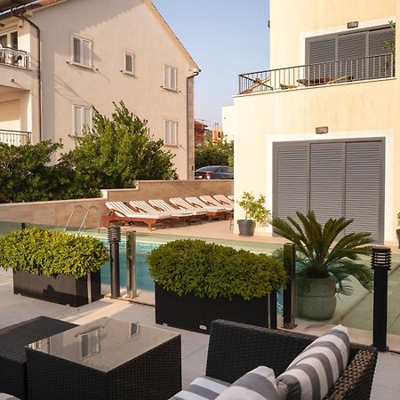 Villa Royale With Shared Pool Хвар Екстериор снимка