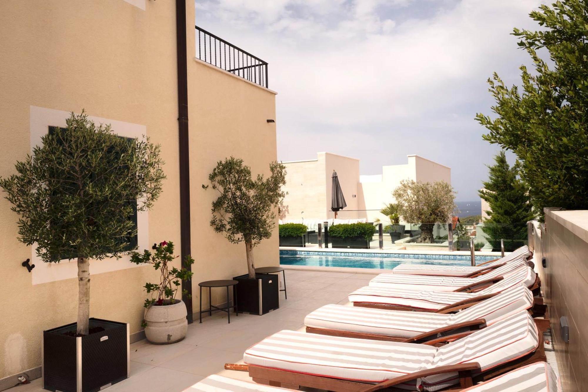 Villa Royale With Shared Pool Хвар Екстериор снимка