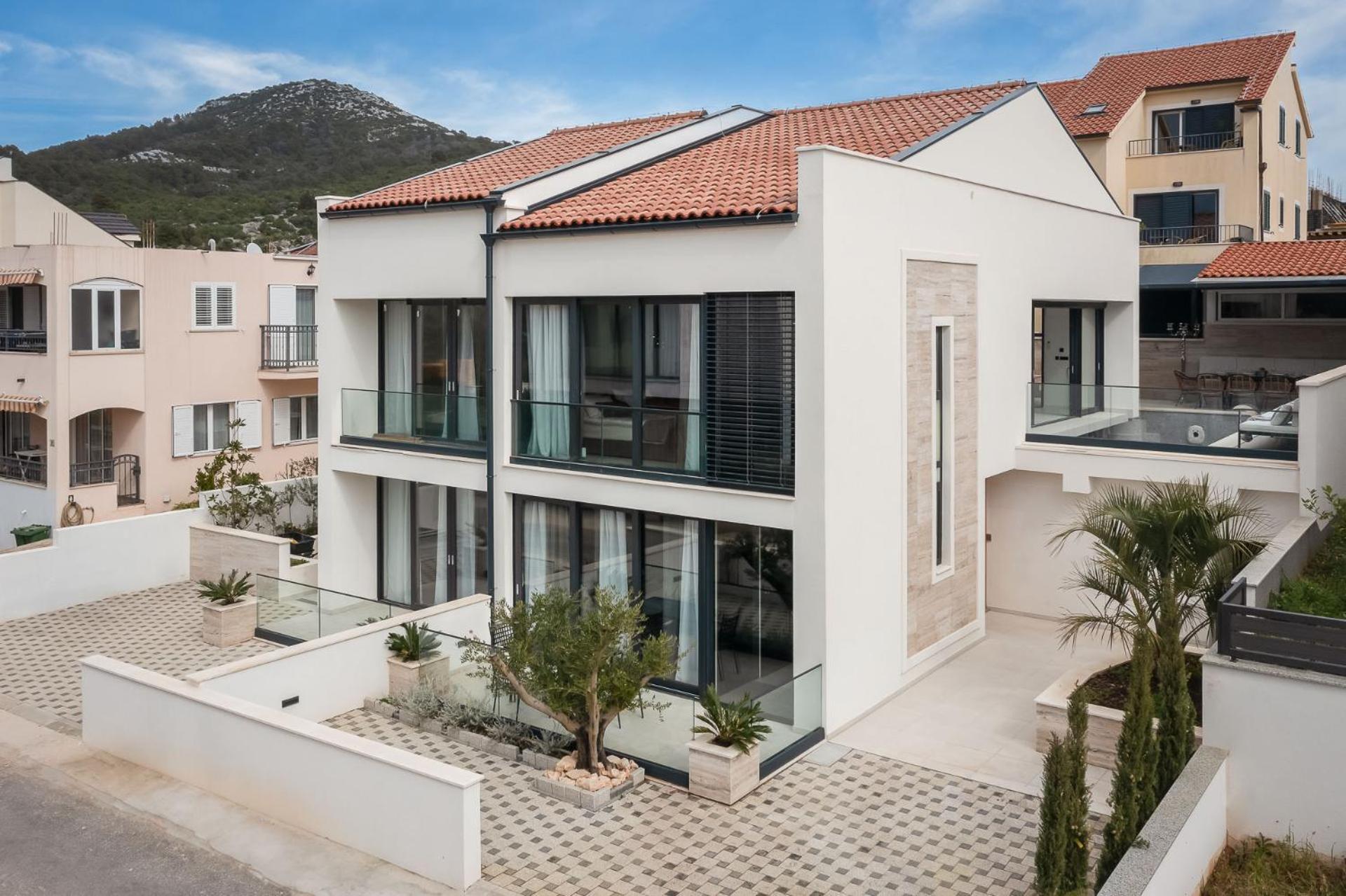 Villa Royale With Shared Pool Хвар Екстериор снимка