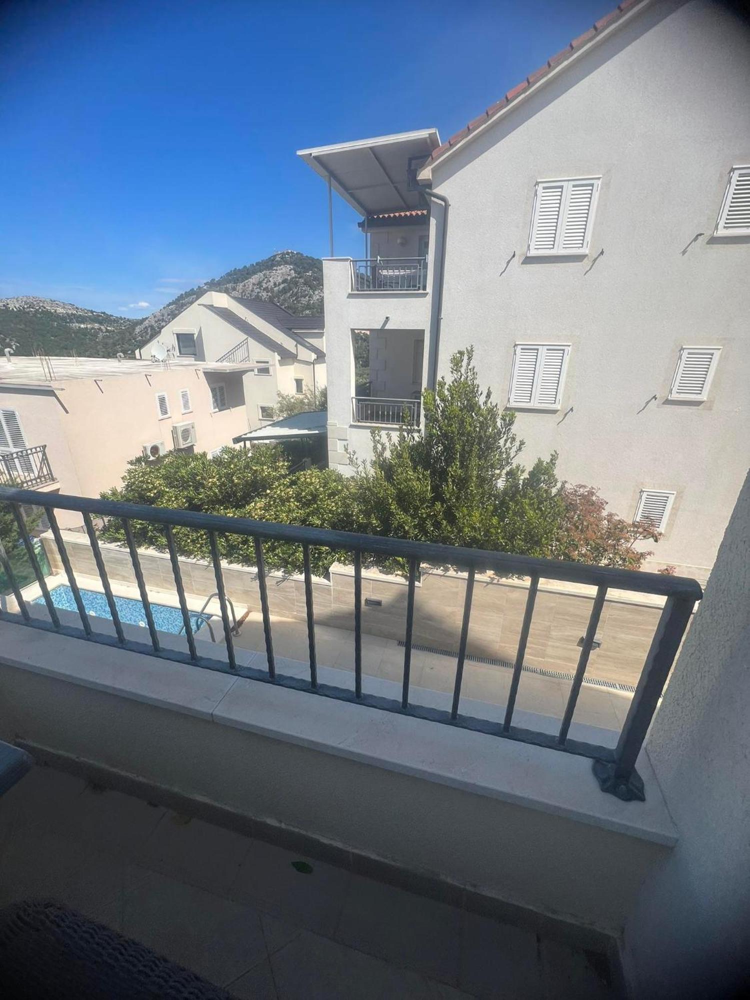 Villa Royale With Shared Pool Хвар Екстериор снимка