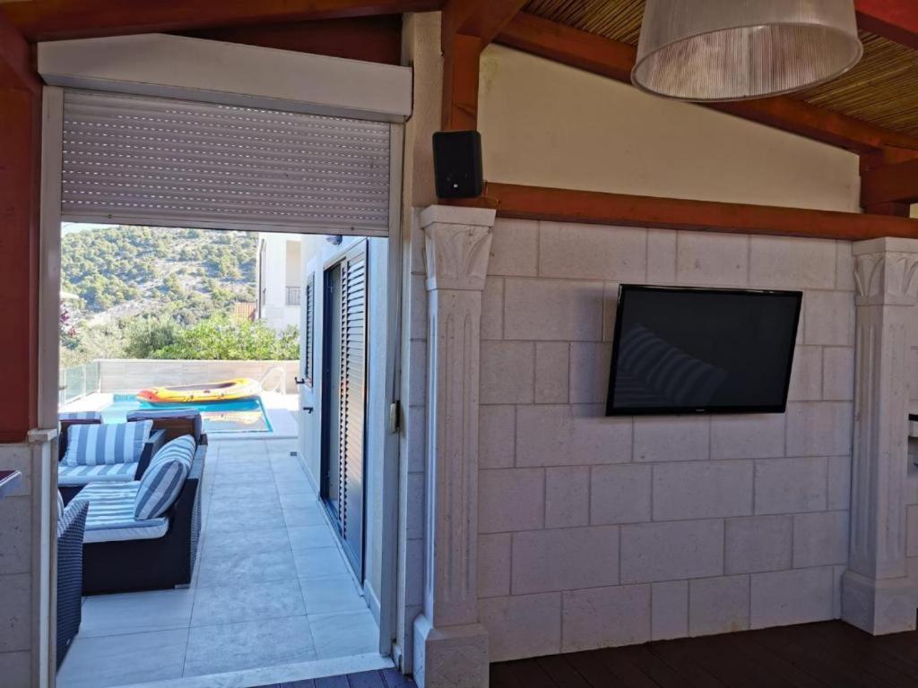 Villa Royale With Shared Pool Хвар Екстериор снимка
