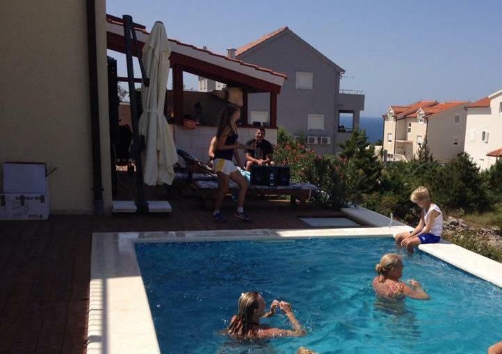 Villa Royale With Shared Pool Хвар Екстериор снимка